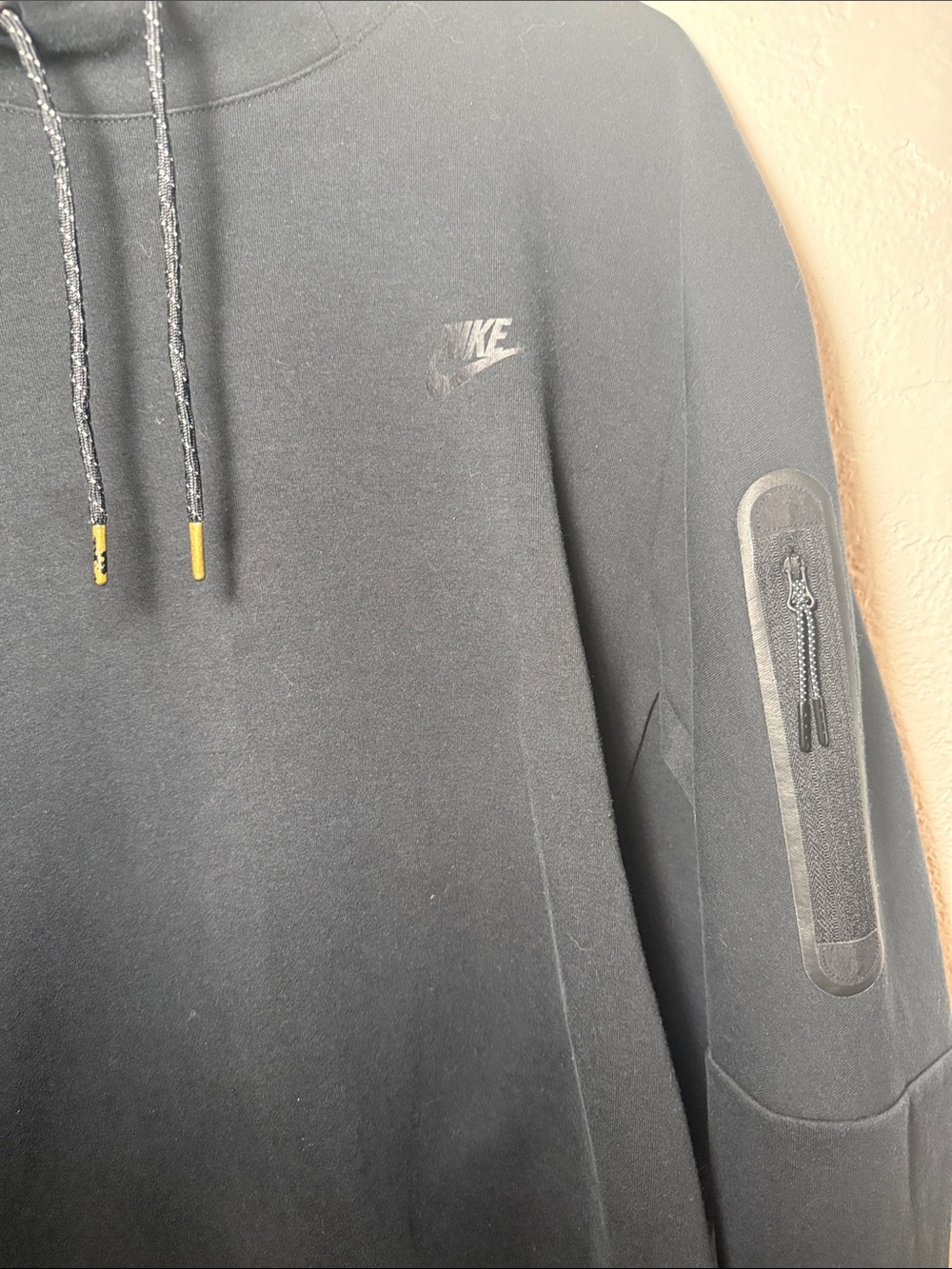 Nike Black Pullover Hoodie with Sleeve Zip Pocket - Picture 4 of 12